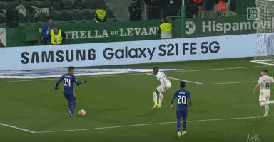 英媒：利物浦高层力挺斯洛特，称萨拉赫应有职业素养